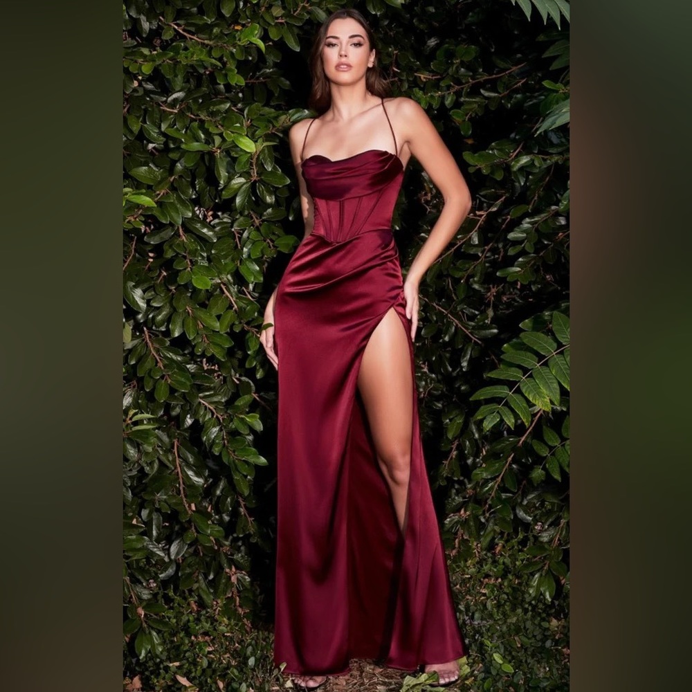 Lady black tie corset burgundy formal prom dress